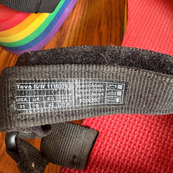 Teva Rainbow Pride Platform Sandels Size Women 11 Men 9 - Picture 5 of 5